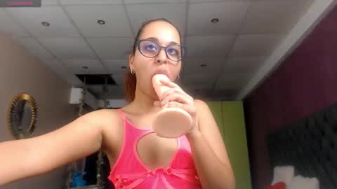 natalybonnie online show from October 28, 7:25 am