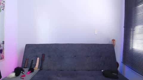   online show from April 15, 7:58 pm