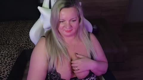 Snapshot of natascha1202 chatting on February 22, 8:15 pm Natalli online show from February 22, 8:15 pm