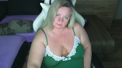Snapshot of natascha1202 chatting on February 16, 6:32 pm Natalli online show from February 16, 6:32 pm