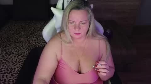 Snapshot of natascha1202 chatting on March 7, 9:38 pm Natalli online show from March 7, 9:38 pm