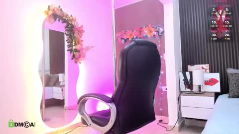 natasha online show from December 3, 12:29 pm