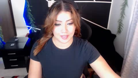 natasha_claus1 online show from September 23, 7:45 pm