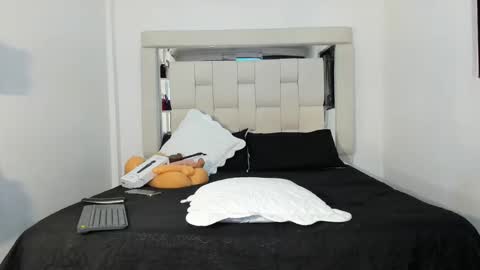 Snapshot of natasha_joyy chatting on February 12, 9:11 pm SARA online show from February 12, 9:11 pm