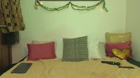 Snapshot of natasha_kinski chatting on October 16, 8:55 pm Natasha Kinski online show from October 16, 8:55 pm