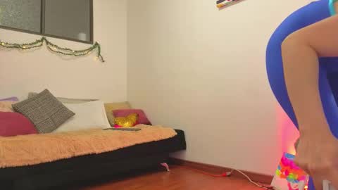 Snapshot of natasha_kinski chatting on October 23, 9:10 pm Natasha Kinski online show from October 23, 9:10 pm