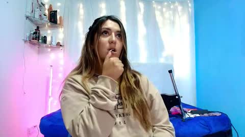 Snapshot of natasha_peach_ chatting on February 3, 9:50 pm Natasha online show from February 3, 9:50 pm