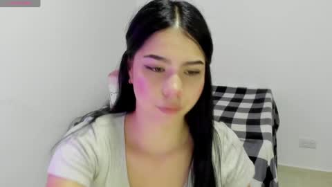 Snapshot of natasha_su chatting on February 2, 1:02 am Natalia online show from February 2, 1:02 am