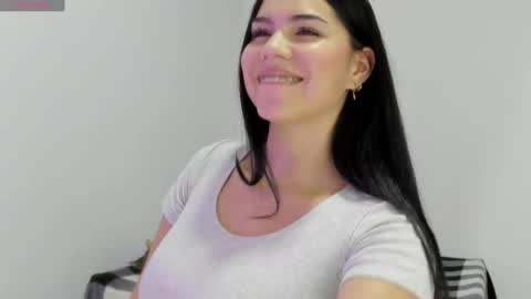 Snapshot of natasha_su chatting on January 4, 12:16 am Natalia online show from January 4, 12:16 am