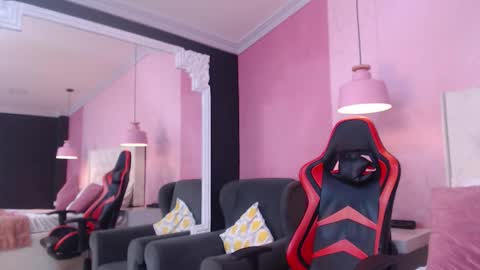 Snapshot of natashabrinkley chatting on September 25, 3:05 am natashabrinkley online show from September 25, 3:05 am