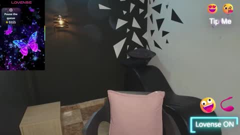 Natasha Mason online show from November 14, 12:05 pm