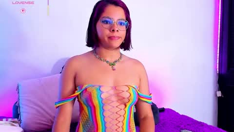 Snapshot of nath_redrex chatting on September 28, 11:43 pm Nath online show from September 28, 11:43 pm