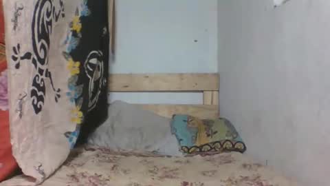 nathalia069 online show from April 21, 5:25 am