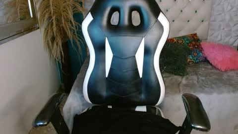 Snapshot of nathaliasweet_1_ chatting on November 1, 4:11 pm nathaliasweet_1_ online show from November 1, 4:11 pm