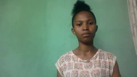 nathalie004 online show from October 23, 6:08 am