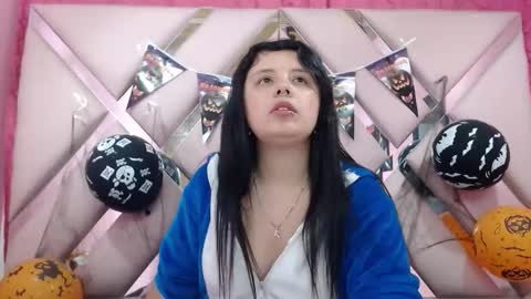 Snapshot of nathaly_low chatting on October 28, 3:01 am nathaly low online show from October 28, 3:01 am