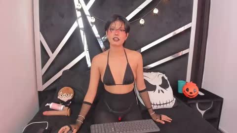 natsumiht online show from October 20, 5:21 am