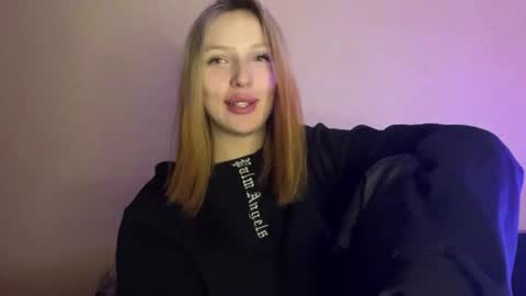 Juliana online show from July 16, 7:18 pm