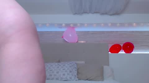 Snapshot of natural_meri_ chatting on February 12, 2:22 pm Meri online show from February 12, 2:22 pm