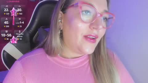 Snapshot of naty__mature_ chatting on February 9, 11:15 pm Nataly online show from February 9, 11:15 pm