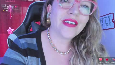 Snapshot of naty__mature_ chatting on December 28, 10:44 pm Nataly online show from December 28, 10:44 pm