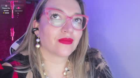 Snapshot of naty__mature_ chatting on February 8, 6:43 am Nataly online show from February 8, 6:43 am