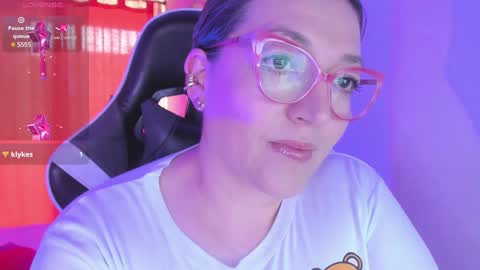 Snapshot of naty__mature_ chatting on February 2, 10:28 pm Nataly online show from February 2, 10:28 pm