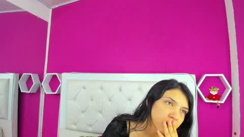 Naty online show from December 29, 5:53 am