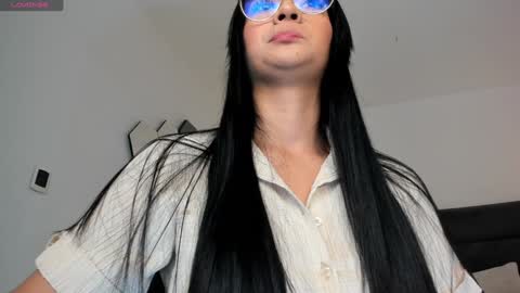 Naty Ferrer online show from December 3, 10:37 am