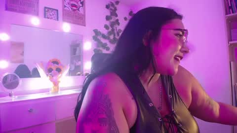 Naty online show from January 14, 7:02 am