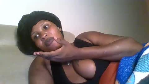 naughty8779 online show from June 13, 7:33 pm