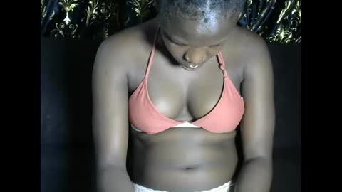 Snapshot of naughty_africana chatting on September 17, 7:56 pm sweetie online show from September 17, 7:56 pm