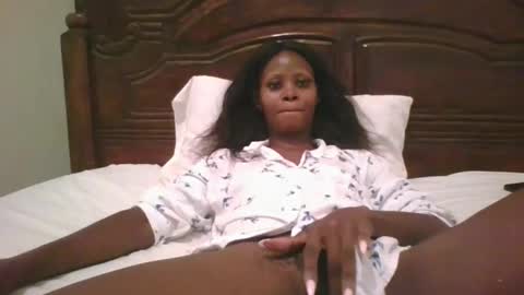Snapshot of naughty_babe000 chatting on September 11, 5:41 am alisha online show from September 11, 5:41 am