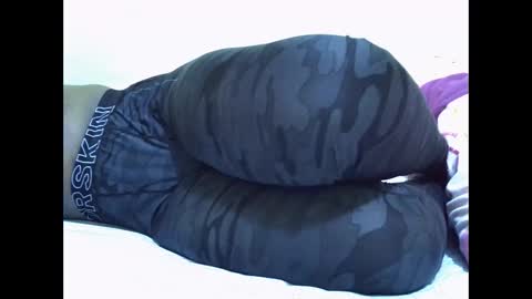 Snapshot of naughty_baddie5 chatting on October 12, 3:47 pm candy online show from October 12, 3:47 pm