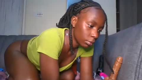 Snapshot of naughty_jee chatting on September 25, 3:49 am jee online show from September 25, 3:49 am