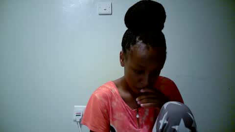 Snapshot of naughty_kesh chatting on October 25, 8:44 am kesh online show from October 25, 8:44 am