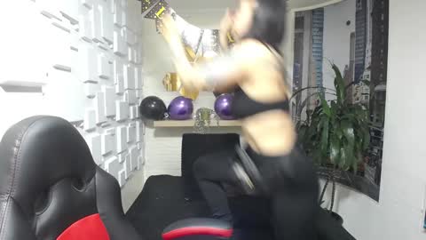 Kitten online show from December 31, 10:48 am