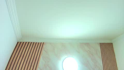 Snapshot of naughty_kittenm chatting on October 20, 11:24 am Kitten online show from October 20, 11:24 am