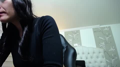 Kitten online show from January 7, 11:26 am