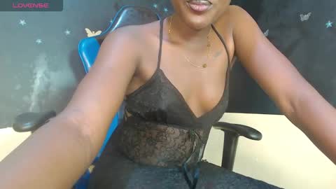 naomi online show from November 1, 4:00 pm