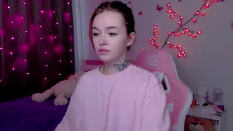 Snapshot of naughty_mablee chatting on September 26, 2:09 am Mable online show from September 26, 2:09 am