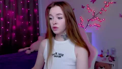 Snapshot of naughty_mablee chatting on September 23, 1:37 am Mable online show from September 23, 1:37 am