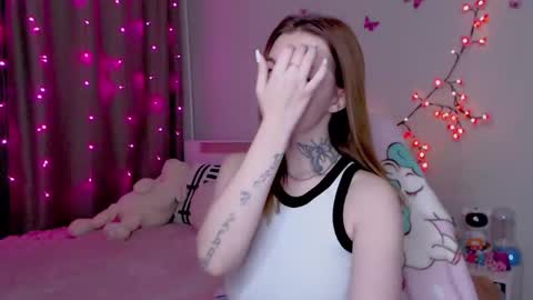 Snapshot of naughty_mablee chatting on October 21, 11:53 pm Mable online show from October 21, 11:53 pm