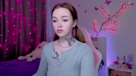 Snapshot of naughty_mablee chatting on September 22, 12:53 am Mable online show from September 22, 12:53 am