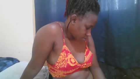 Snapshot of naughty_slender2 chatting on September 27, 7:26 am jn online show from September 27, 7:26 am