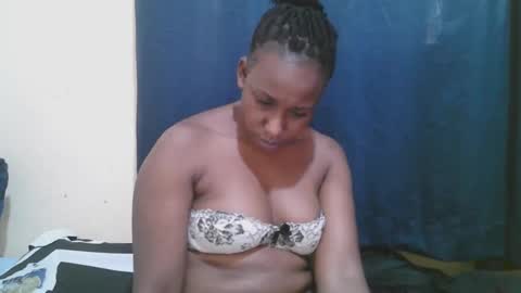 Snapshot of naughty_slender2 chatting on November 1, 4:16 am jn online show from November 1, 4:16 am