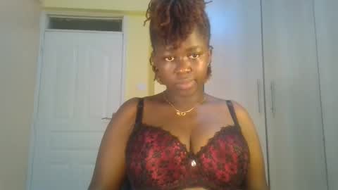 Snapshot of naughty_sluttygal chatting on October 23, 4:24 pm Lydiah online show from October 23, 4:24 pm