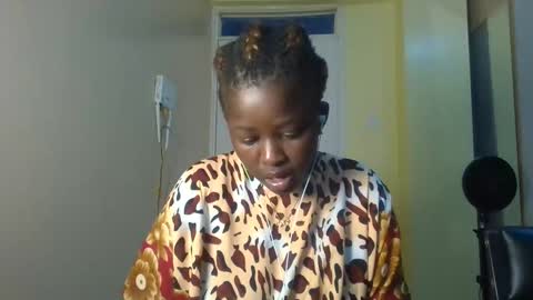 Snapshot of naughty_sluttygal chatting on October 7, 6:34 pm Lydiah online show from October 7, 6:34 pm