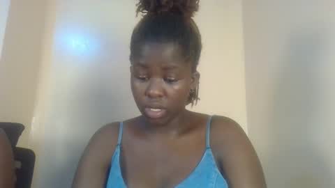 Snapshot of naughty_sluttygal chatting on October 29, 8:00 pm Lydiah online show from October 29, 8:00 pm