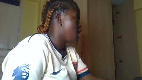 Snapshot of naughty_sluttygal chatting on October 5, 3:44 am Lydiah online show from October 5, 3:44 am